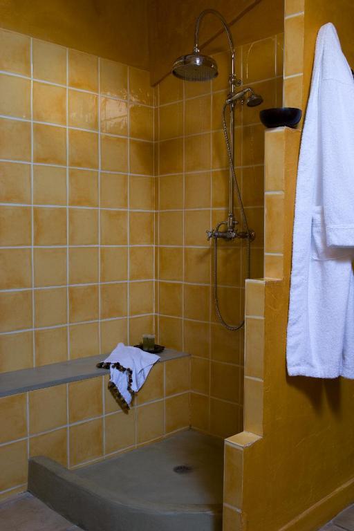 Hotel Une Autre Maison Nyons Zimmer foto